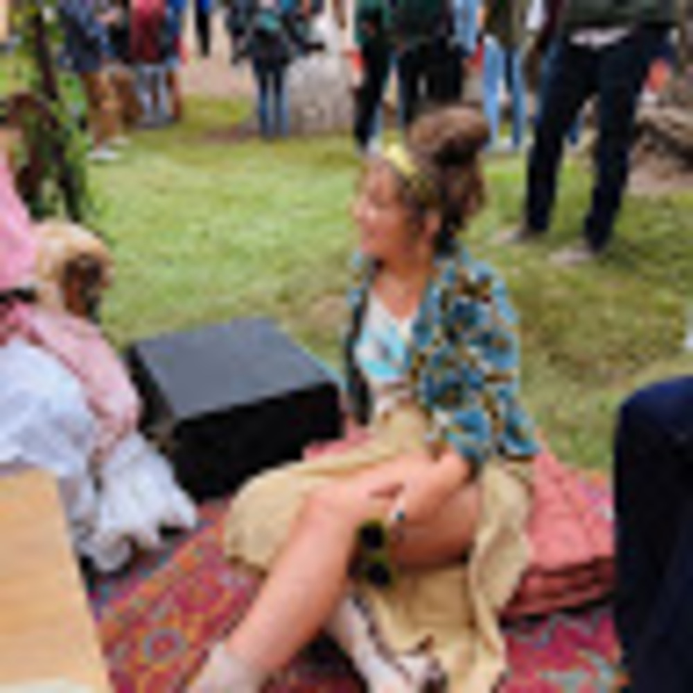 Meet your Posher, Chloe